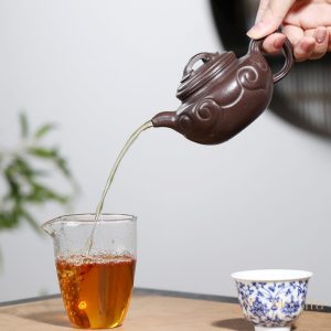 Dung tích 240ml phù hợp cho thưởng trà hằng ngày