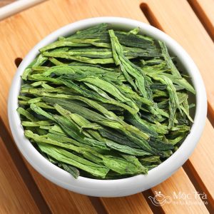 Nguồn nguyên liệu từ vùng trà Tây Hồ danh tiếng